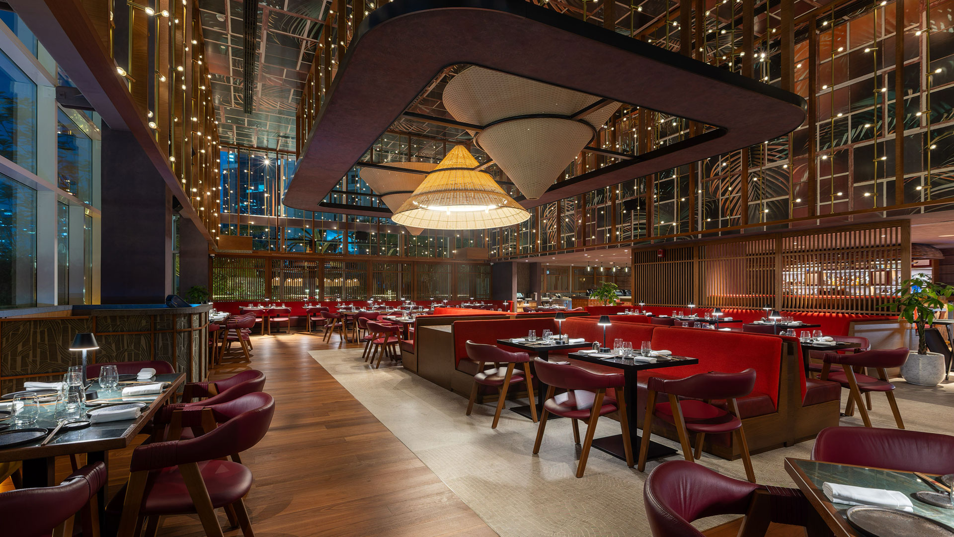 MISS TESS Miss Tess Ladies Night Dubai